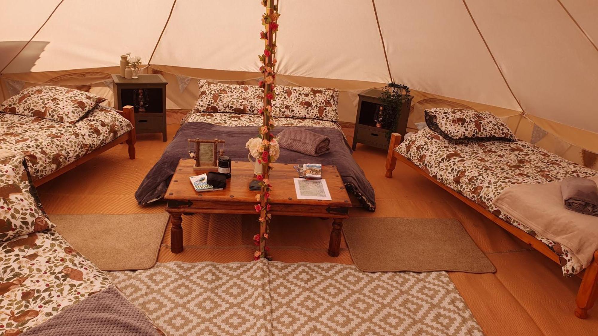 Hotel Calon Y Goedwig Glamping Llandovery Exterior foto